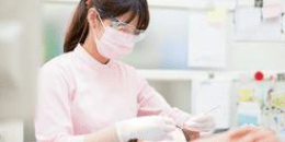 月給270,000円!駅近の美容歯科